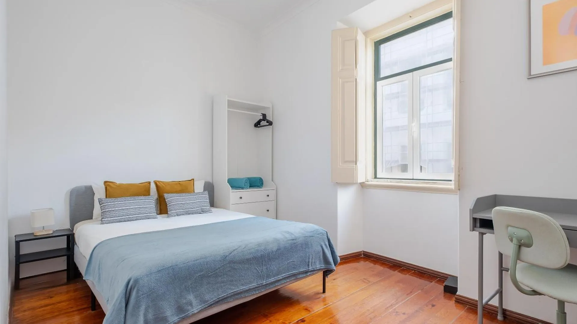 Cool Apartment Near Alfama Lisbon